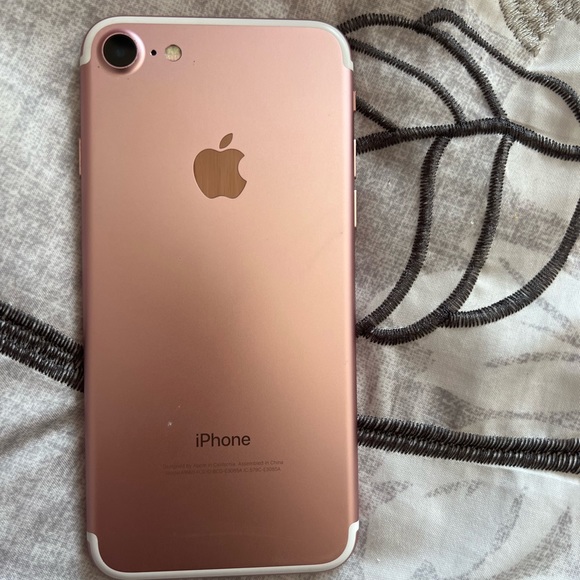Iphone 6s in great condition wont last🔥🔥✨